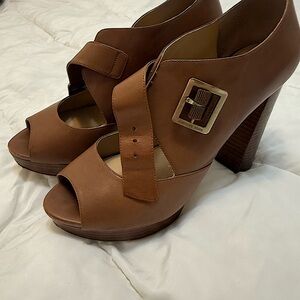Michael Kors leather heels size 10